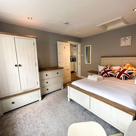Number 27 Guesthouse Лондон Экстерьер фото