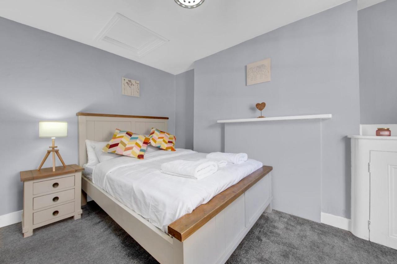 Number 27 Guesthouse Лондон Экстерьер фото
