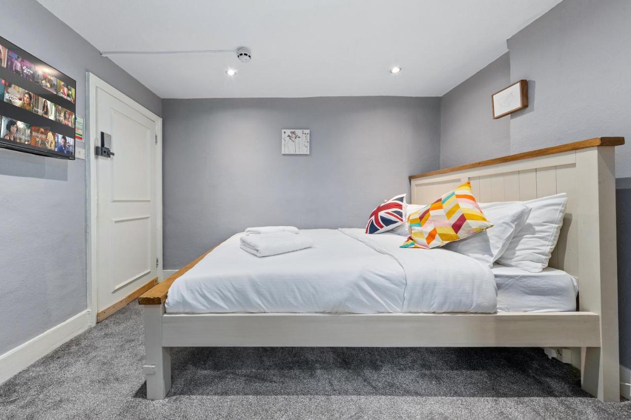 Number 27 Guesthouse Лондон Экстерьер фото